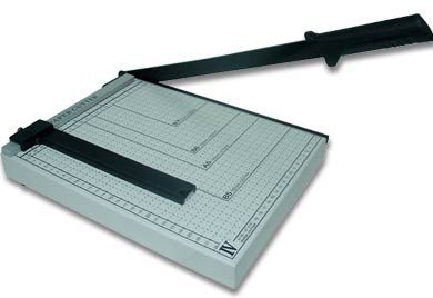 Guillotina Palanca 12 Hojas Base Metal A4 LAVORO 